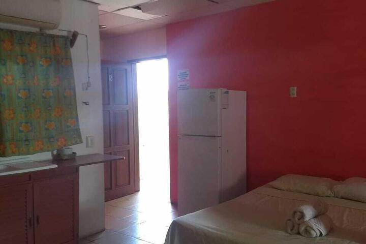 Room 27 of 33