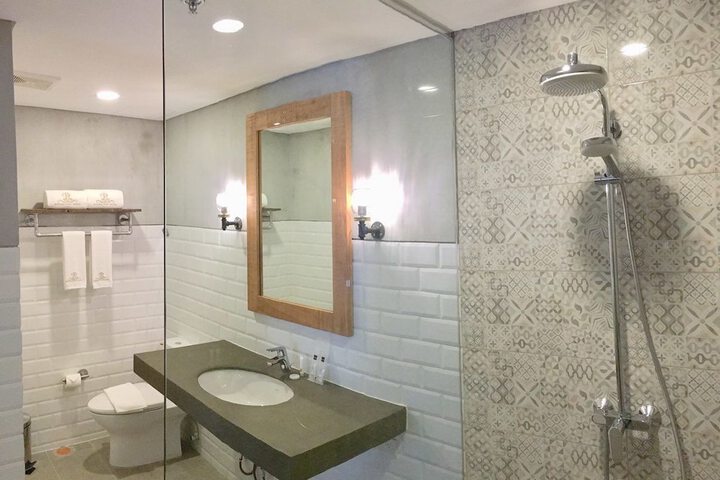Room 15 of 26
