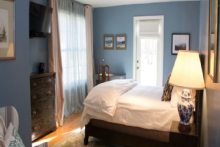Room 213 of 396