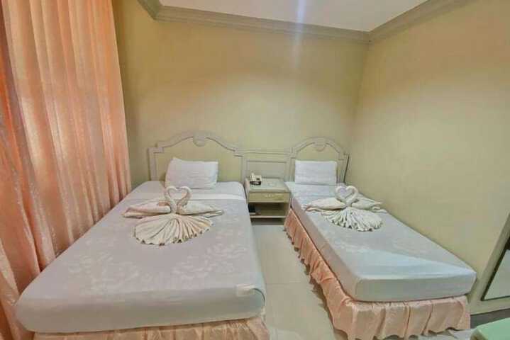 Room 6 of 20
