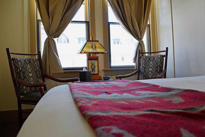 Room 10 of 40