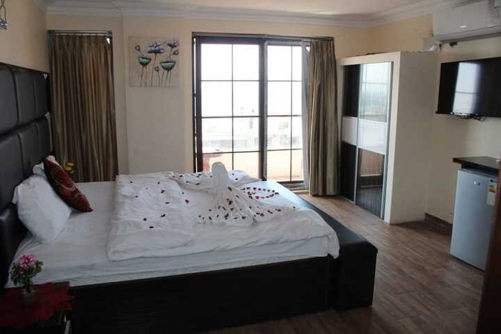 Room 6 of 36