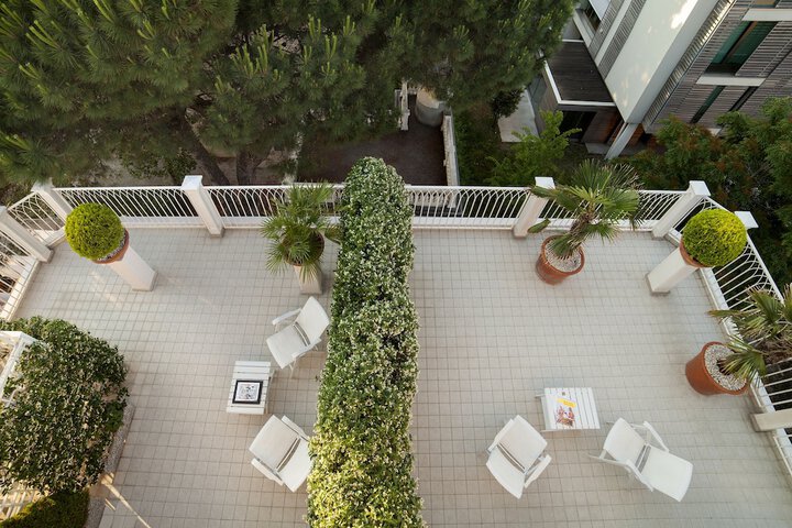 Terrace/Patio 16 of 70