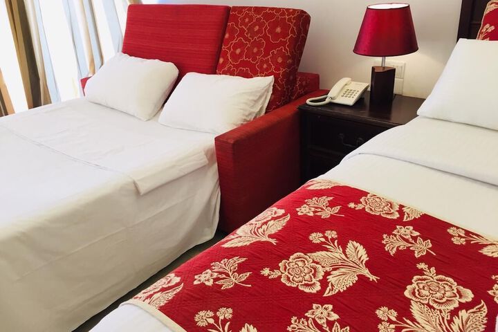 Room 28 of 170