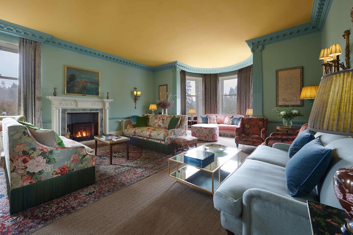 Guest Lobby