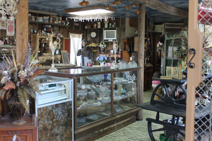 Gift Shop 75 of 94