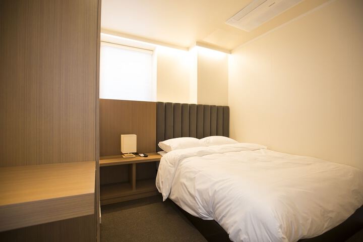Room 148 of 224