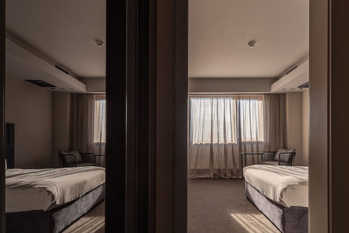 Room 18 of 64
