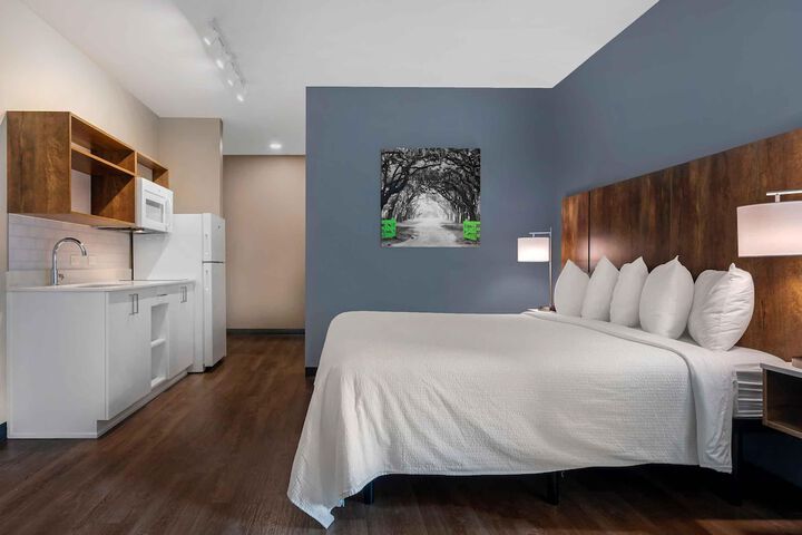 Room 8 of 31