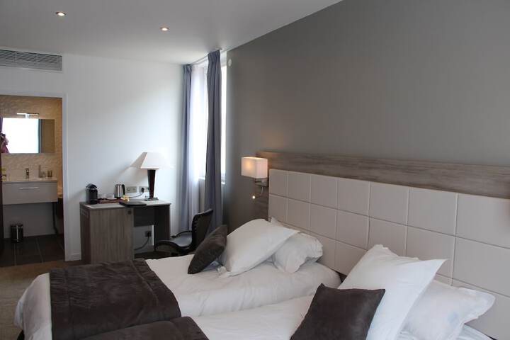 Room amenity