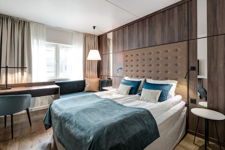 Room 10 of 82