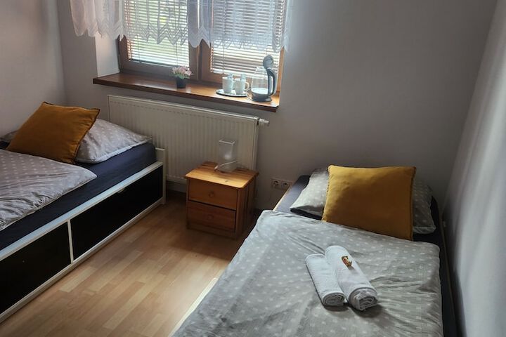 Room 13 of 25