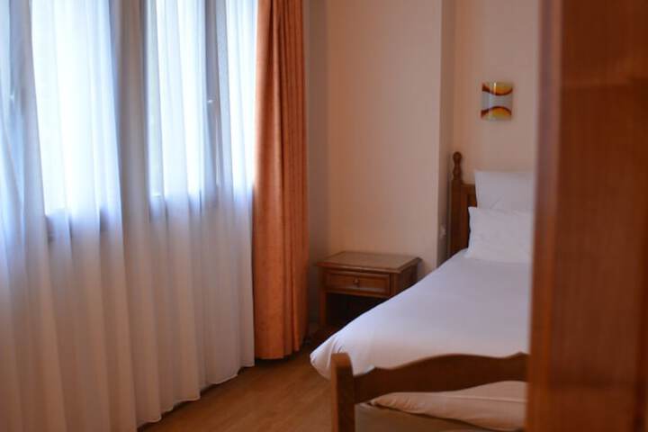 Room 11 of 54