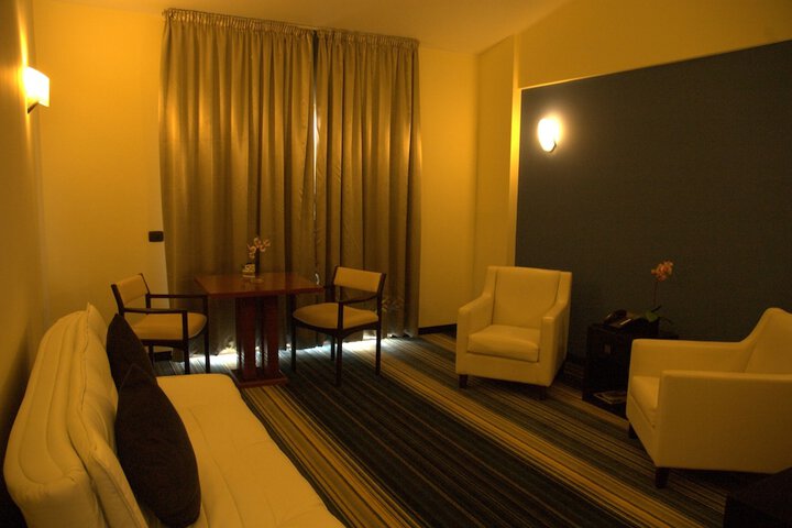 Room 18 of 73