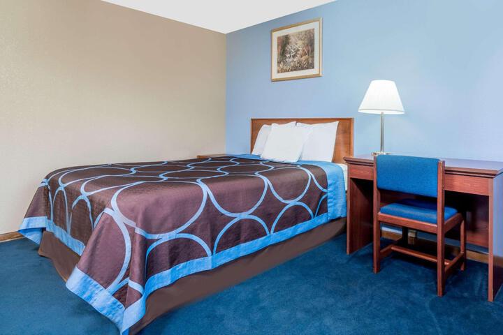 2 Queen Beds (4 of 7)