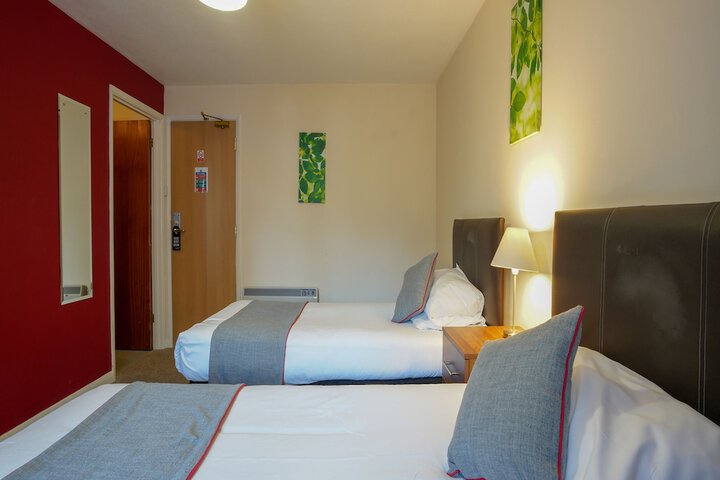 Room 67 of 111