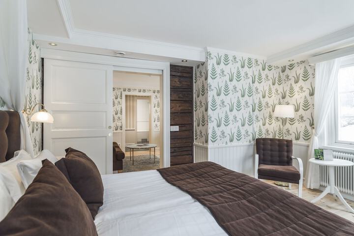 Room 20 of 96