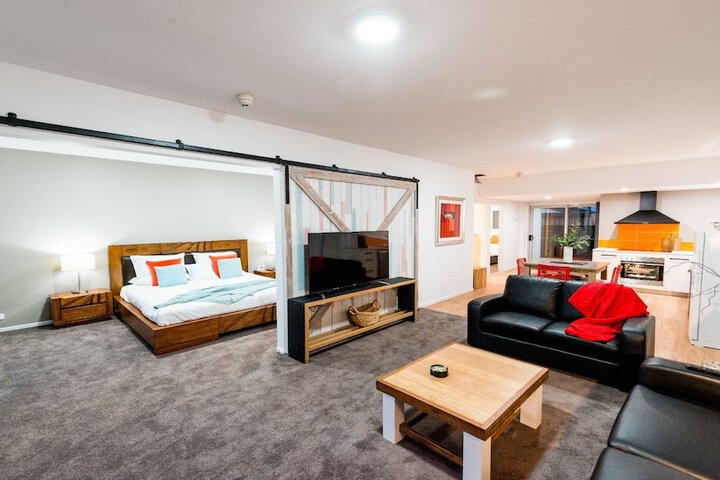 Room 4 of 46