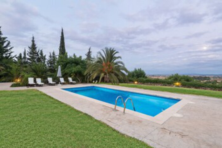 Pool 64 of 128