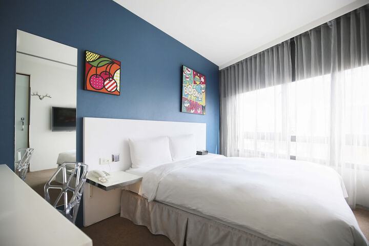 Room 21 of 51
