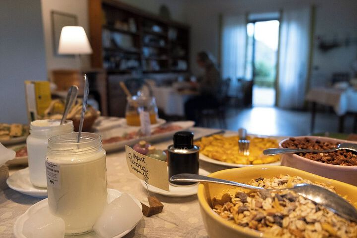 Dining 42 of 57