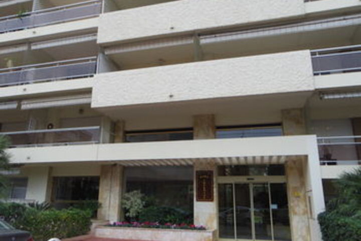 Hotel 7 of 14