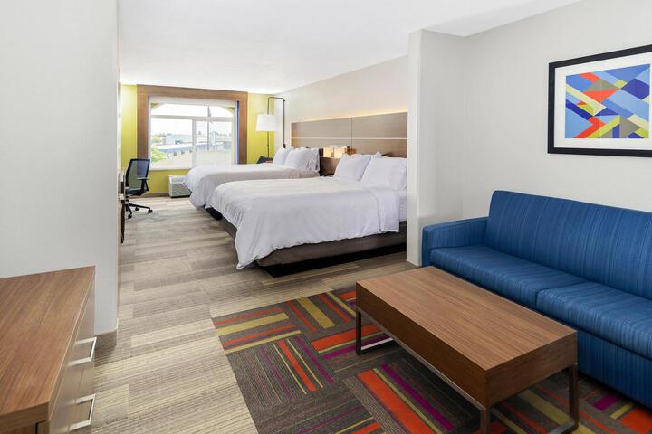 Suite King Size Bed (10 of 11)