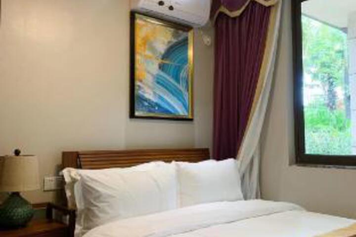 Room 21 of 23