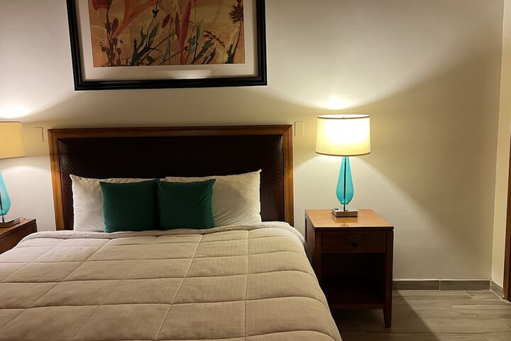 Room 12 of 38