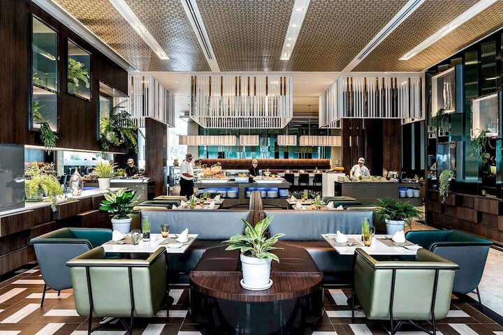 Dining 79 of 116