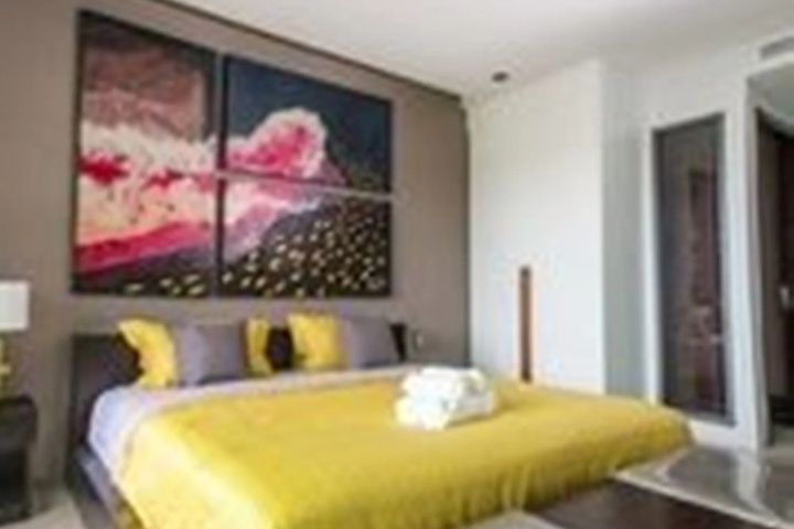 Room 4 of 22