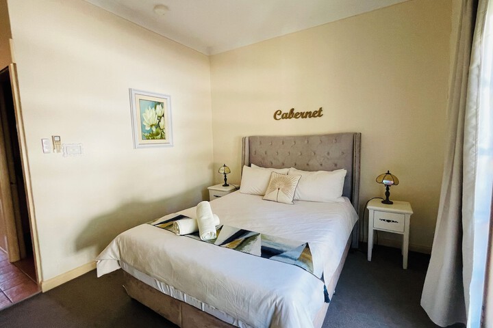 Room 7 of 214