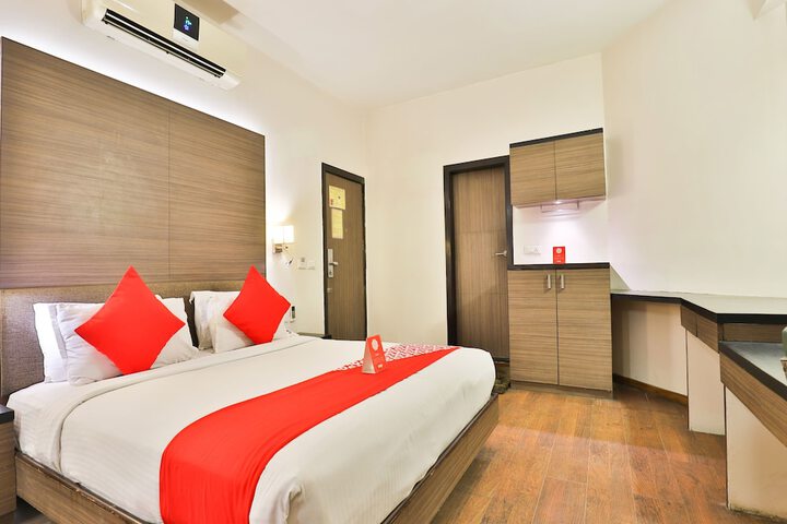 Room 16 of 30