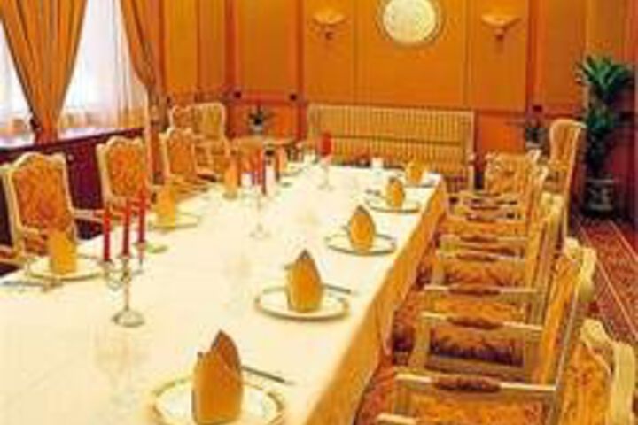 Dining 132 of 143