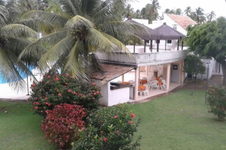 Hotel Exterior 39 of 46