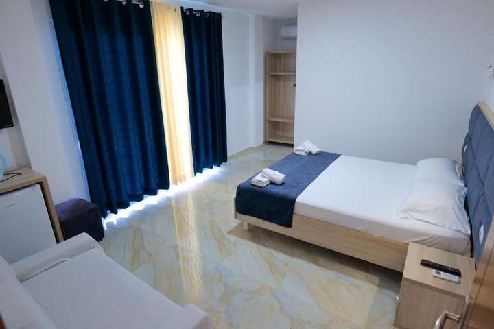 Room 2 of 50