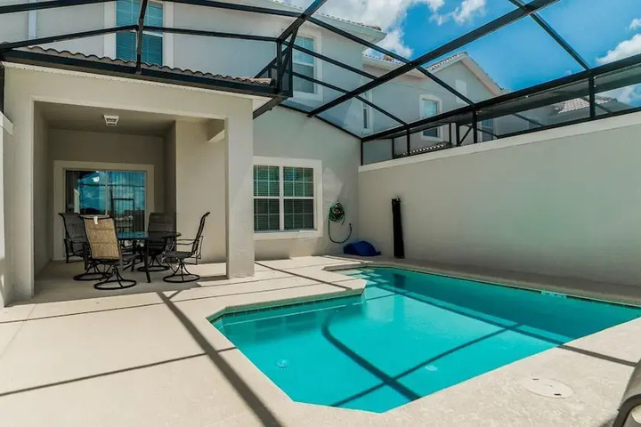Pool 6 of 15