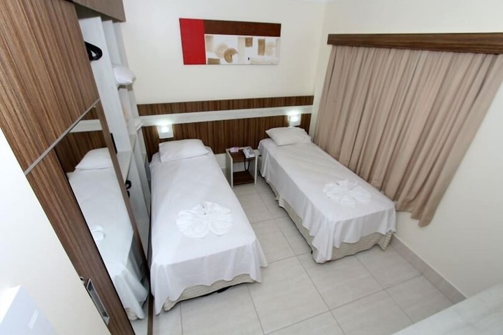 Room 8 of 31