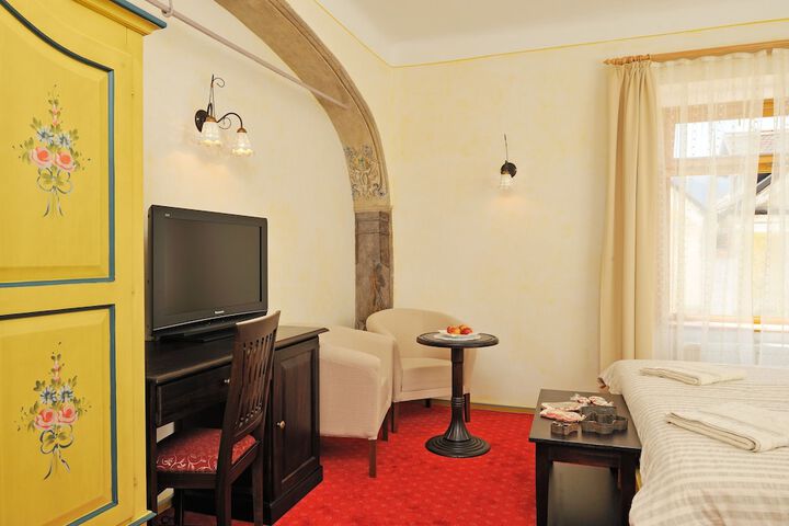 Room 20 of 45