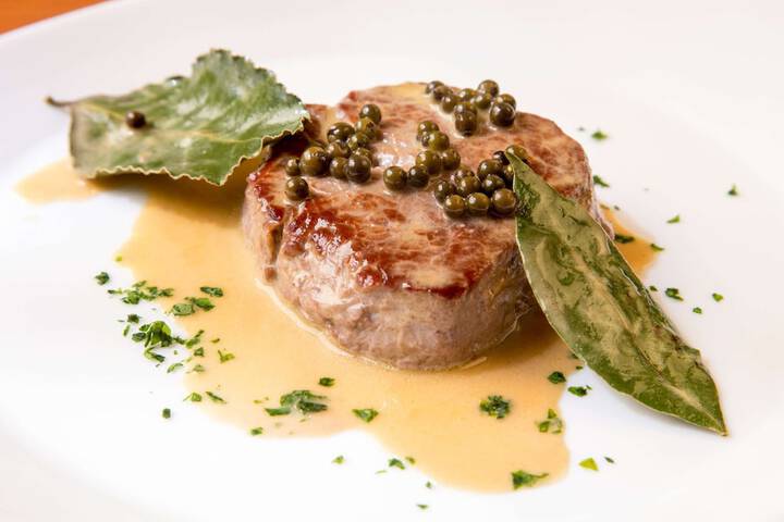 Dining 58 of 92