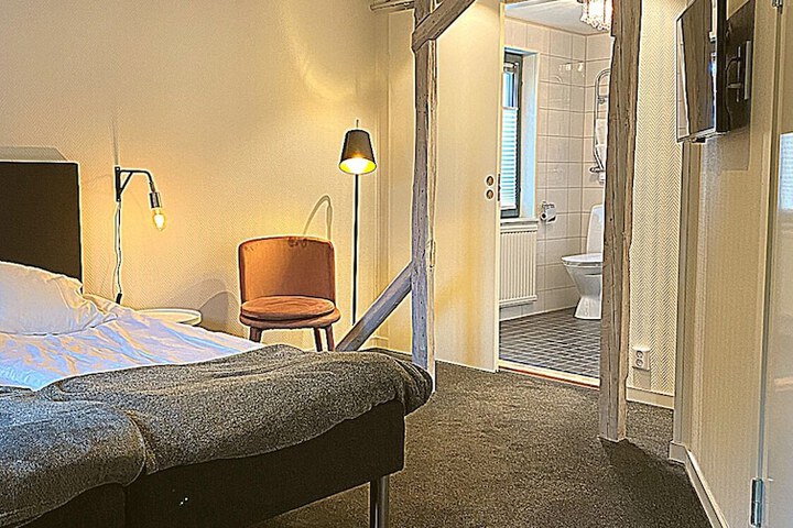 Room 12 of 58