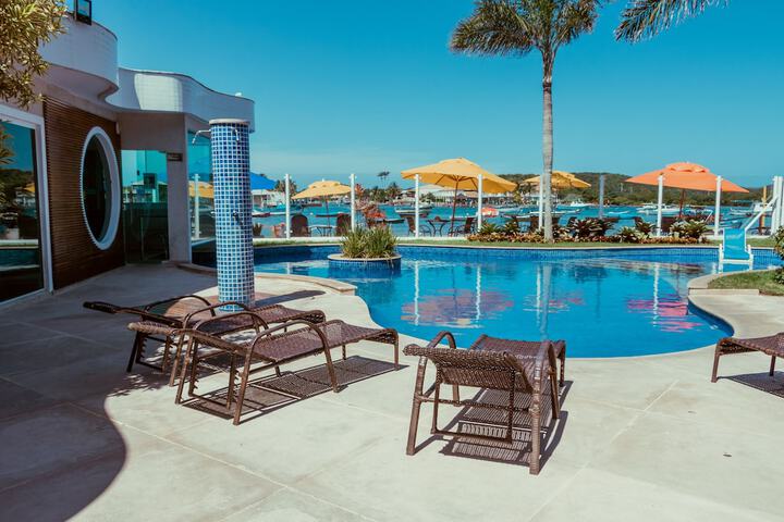 Pool 44 of 103