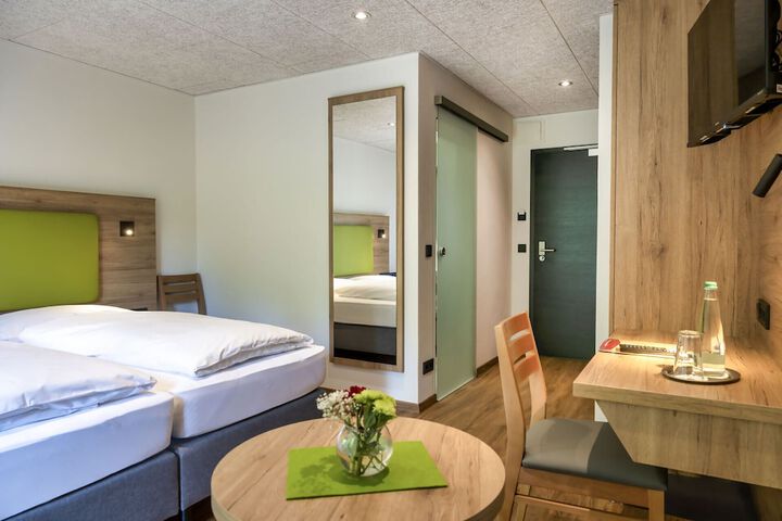 Room 7 of 23
