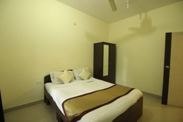 Room 5 of 22
