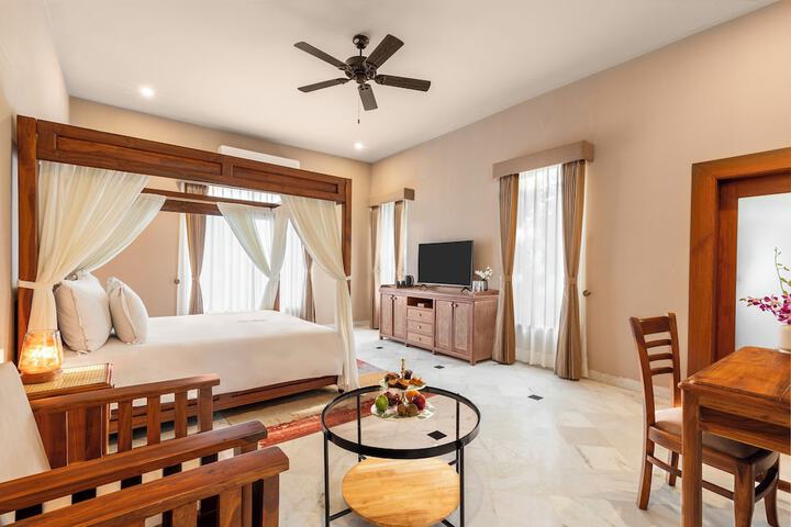 Room 3 of 16
