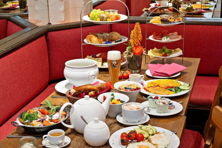 Breakfast/Coffee Service 52 of 65