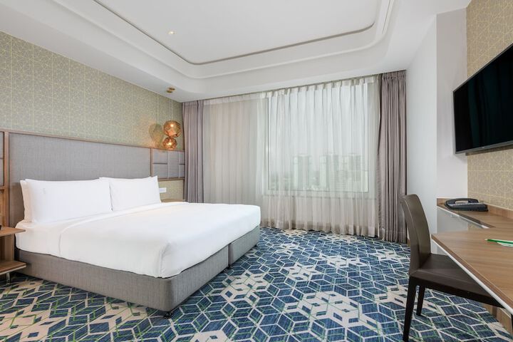 Room 30 of 118
