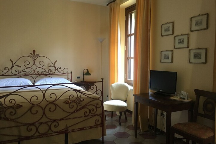 Room 7 of 60