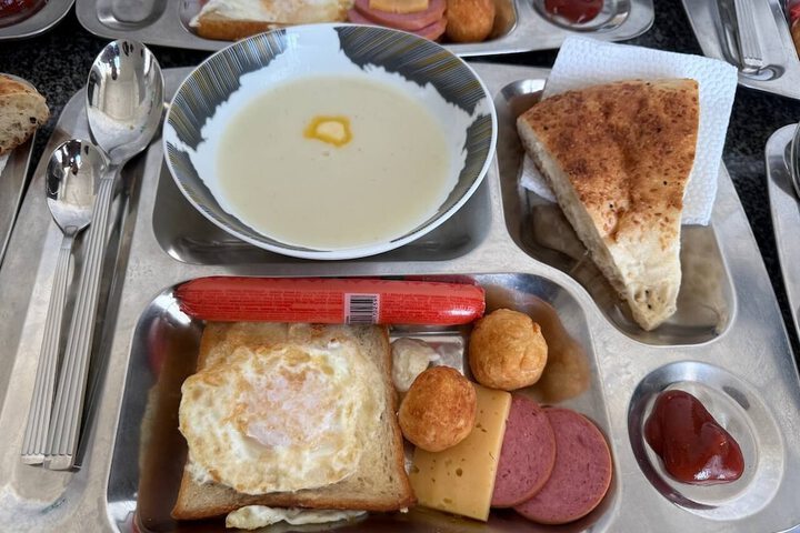 Breakfast/Coffee Service 29 of 33