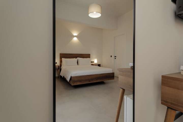 Room 43 of 78